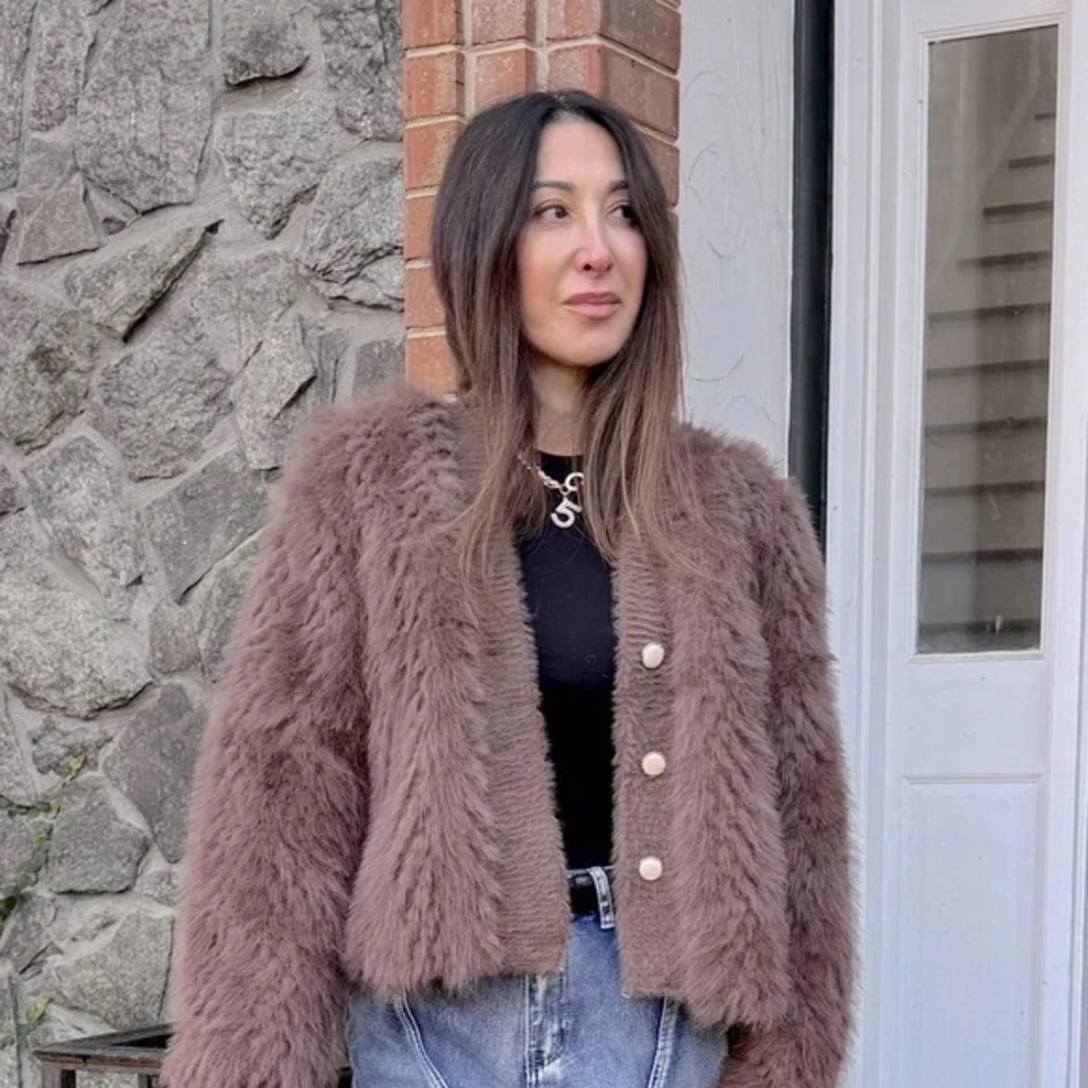 NWOT Women's Brown Faux Fur Bomber Jacket - Cozy Cropped Style